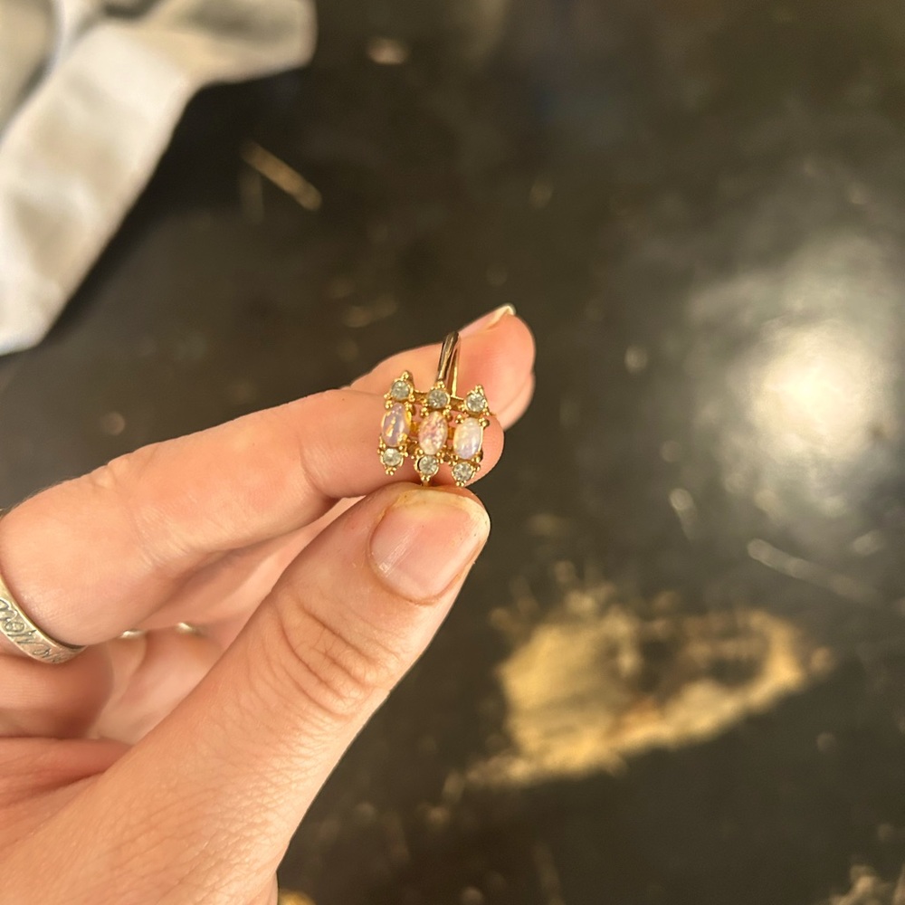 Diamond and opal gold ring